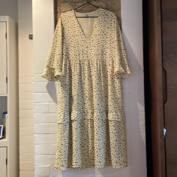 Aritzia Little Moon Midi Dress - Picture 3 of 5